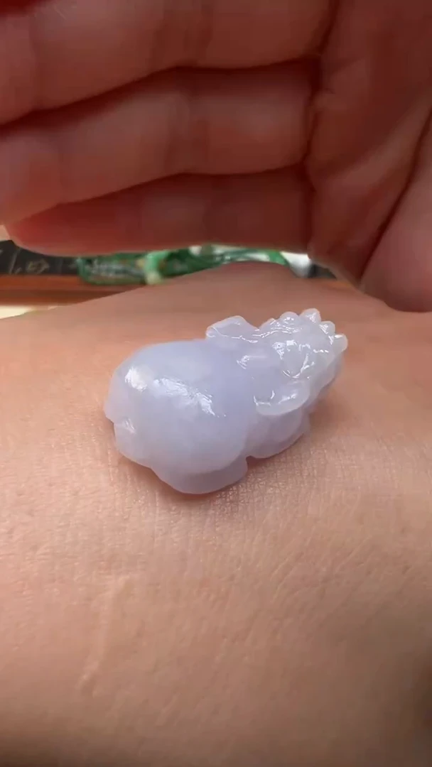 未镶嵌定制翡翠冰粉貔貅