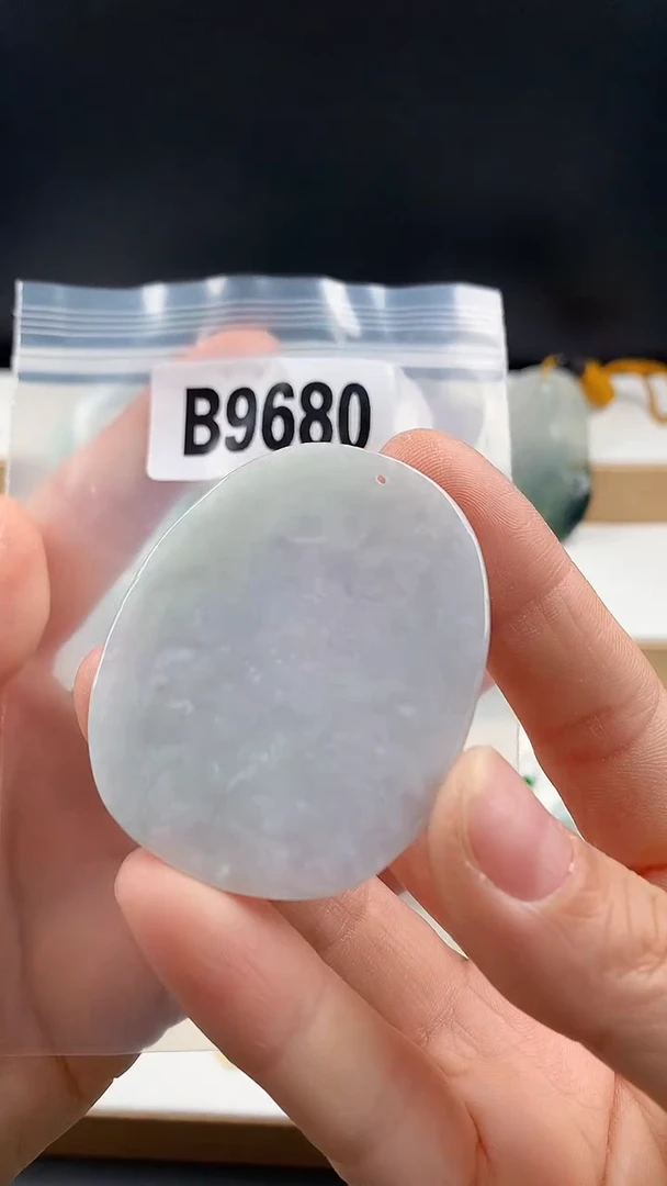 颈饰未镶嵌翡翠天然翡翠吊坠挂件