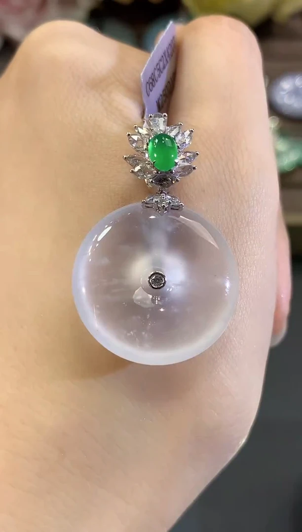 吊坠(不含链)18K金镶嵌翡翠B208