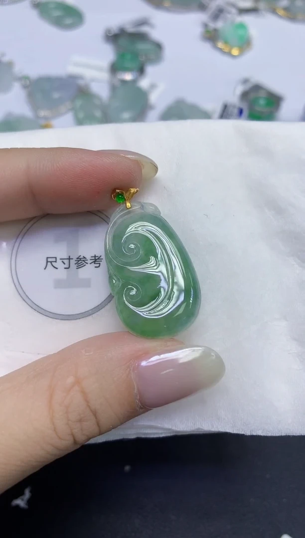 颈饰18K金镶嵌翡翠天然缅甸翡翠A货百元以上9元证书费自理
