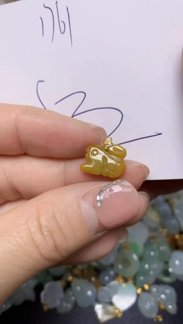 【闪购商品】翡翠挂件18K金镶嵌 天然翡翠A货