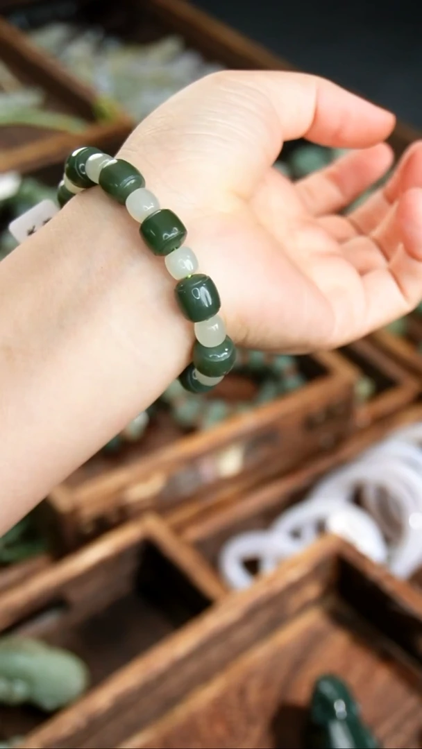 颈饰未镶嵌和田玉001手串