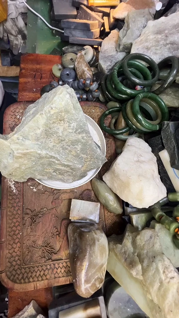 未镶嵌和田玉珠宝半成品毛料