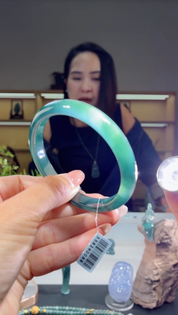 未镶嵌手镯翡翠56.8圈