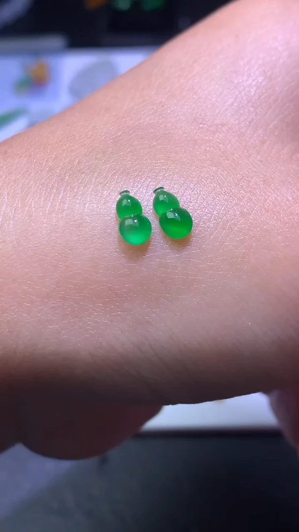 未镶嵌定制翡翠毛货