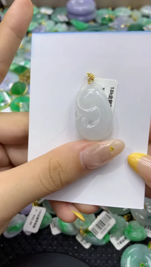 颈饰未镶嵌翡翠天然缅甸翡翠A货