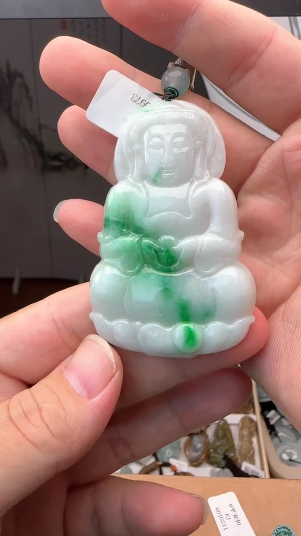 颈饰未镶嵌翡翠大**春天然翡翠
