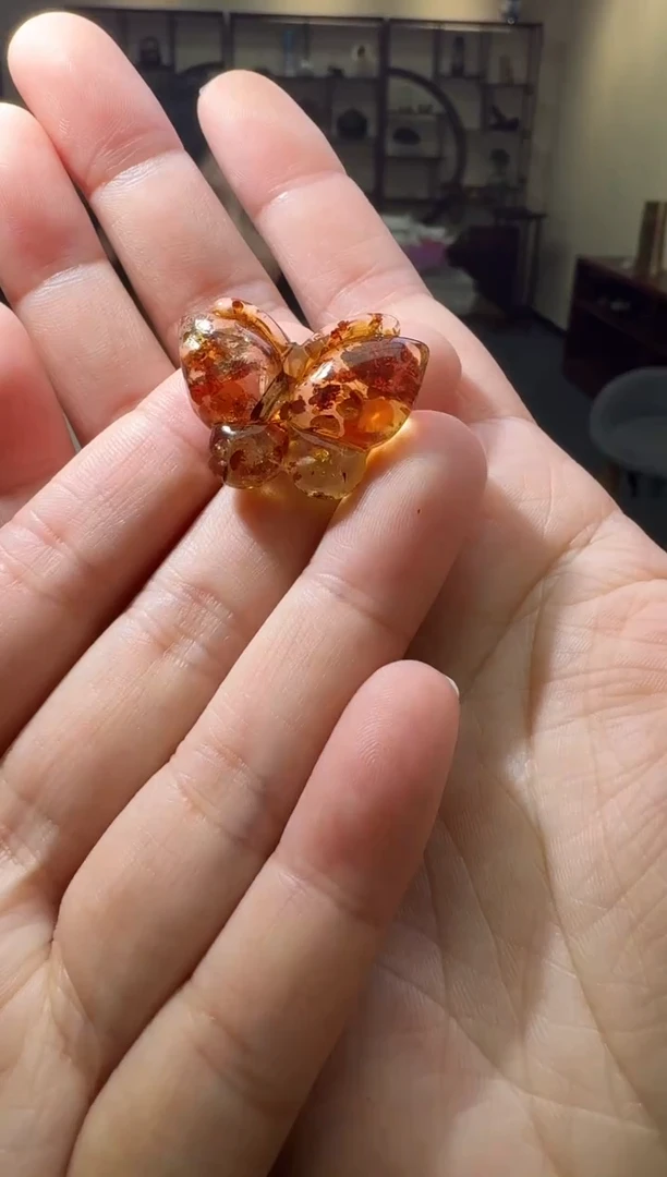 琥珀吊坠(赠链)未镶嵌桐*儿多样性发一件 023