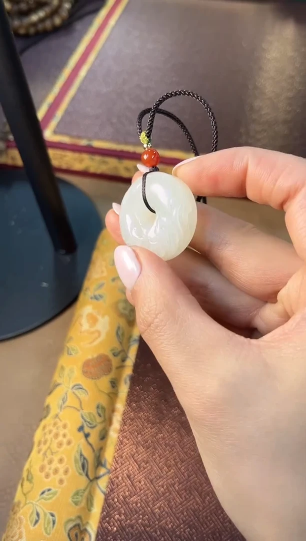 颈饰未镶嵌和田玉和田玉平安扣L002