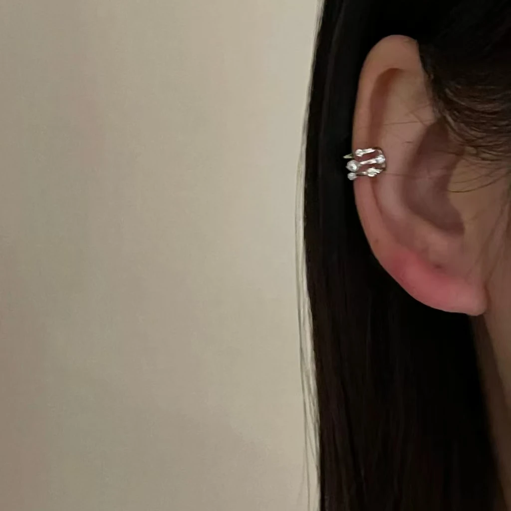 925银合成锆石耳饰 s925银简约小众多层素款高级单只ins风耳夹