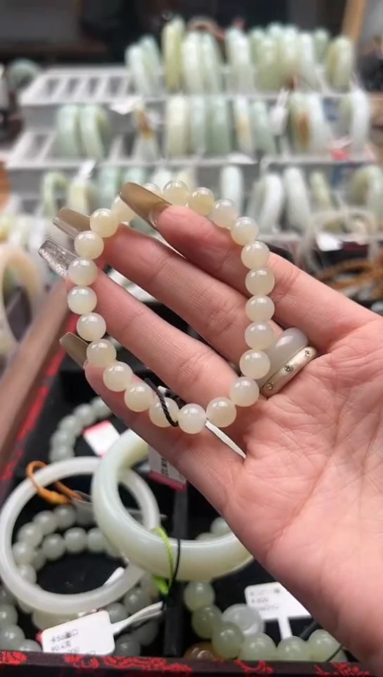 【闪购商品】和田玉手串未镶嵌且末料迪克兰手串卡8