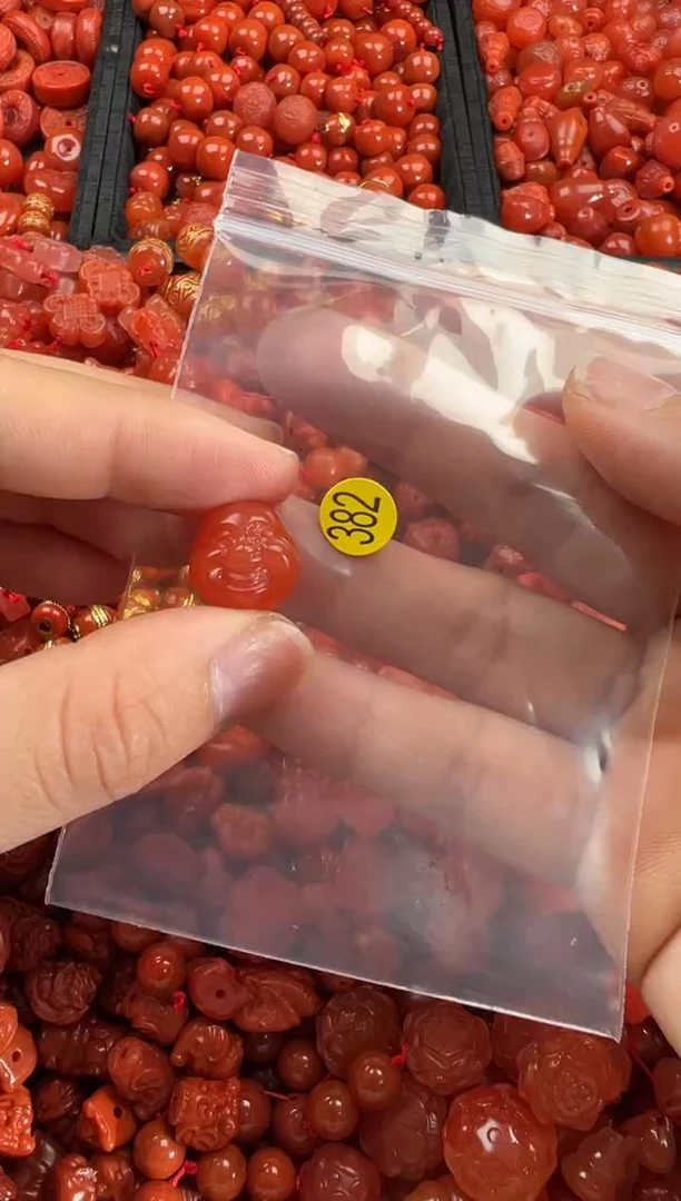 【闪购商品】南红玛瑙颈饰未镶嵌1