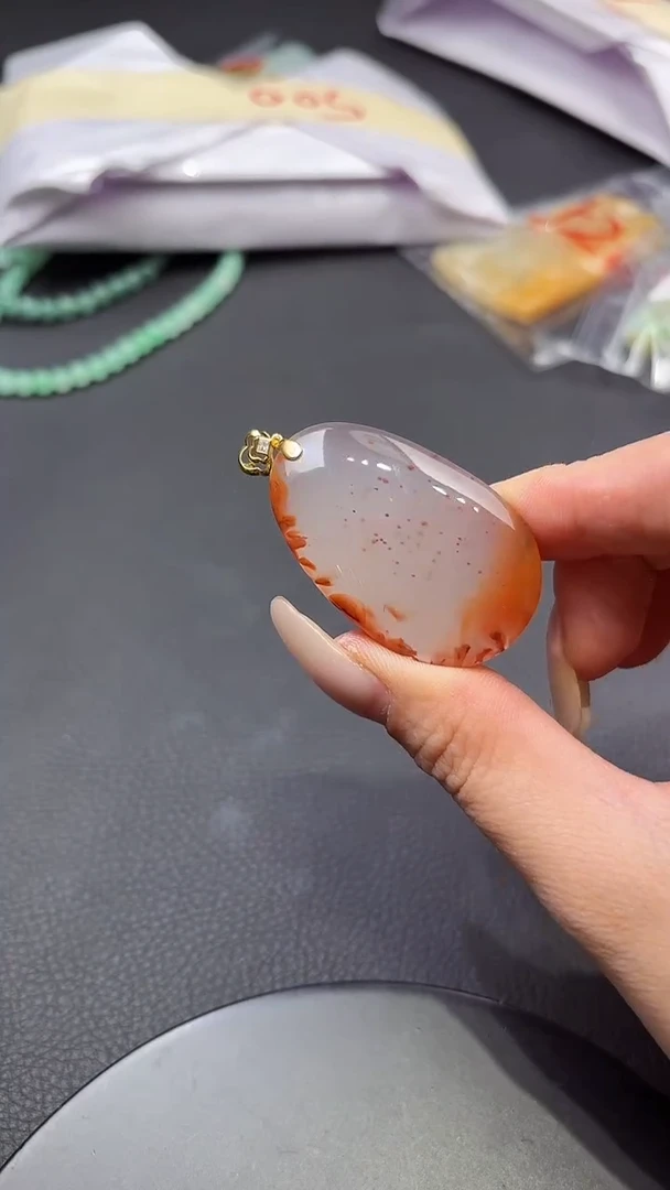 颈饰未镶嵌南红玛瑙樱*雨0072756