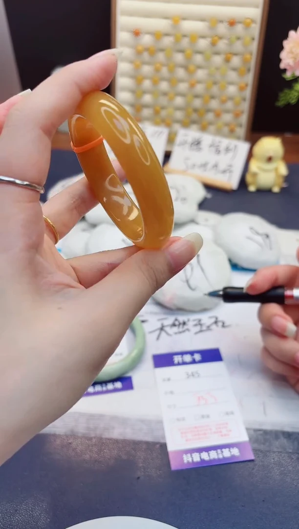 未镶嵌手镯石英质玉345-财气镯-圈口53