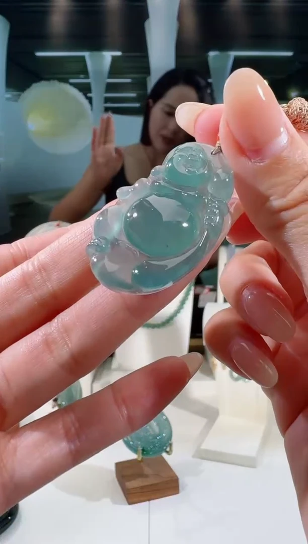 翡翠未镶嵌吊坠(不含链)布袋佛
