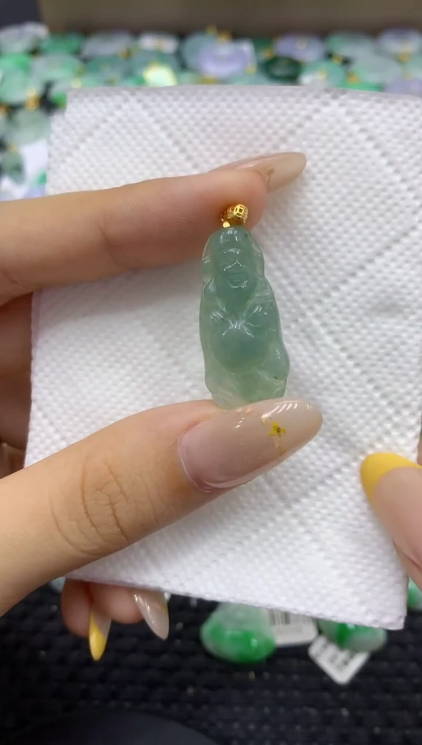 颈饰未镶嵌翡翠天然缅甸翡翠A货