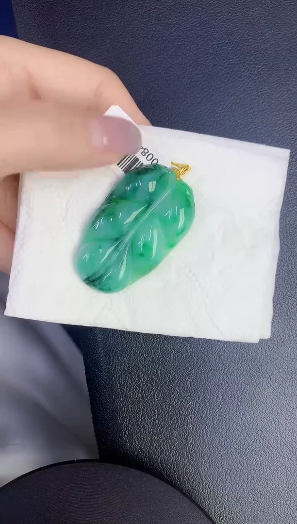 颈饰18K金镶嵌翡翠缅甸天然翡翠A货