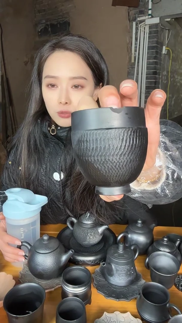 神农黑陶瑕的杯子