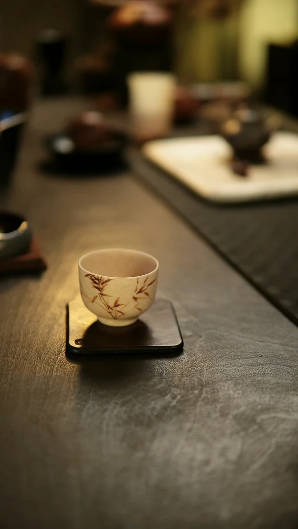 阿眠     云龙粉糯竹叶杯