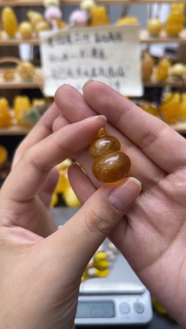 琥珀未镶嵌珠宝奇石055琥珀蜜蜡微瑕