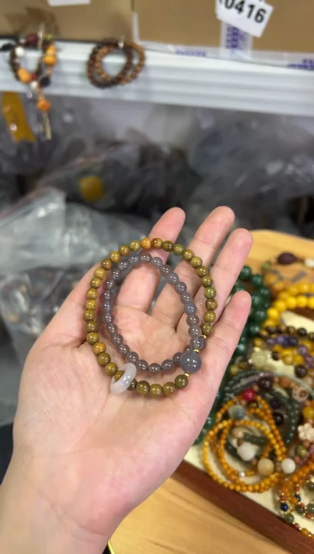 【闪购商品】维腊木（绿檀）手串未镶嵌绿檀木玛瑙跑环款双圈[052]