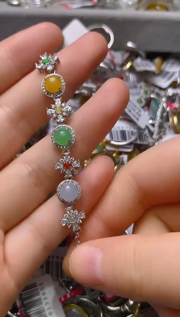 银S925镶嵌戒指翡翠百内无证书