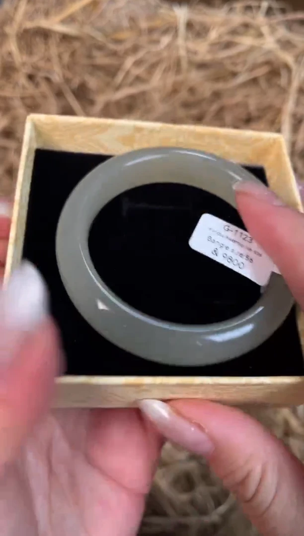 未镶嵌手镯石英质玉G-1123