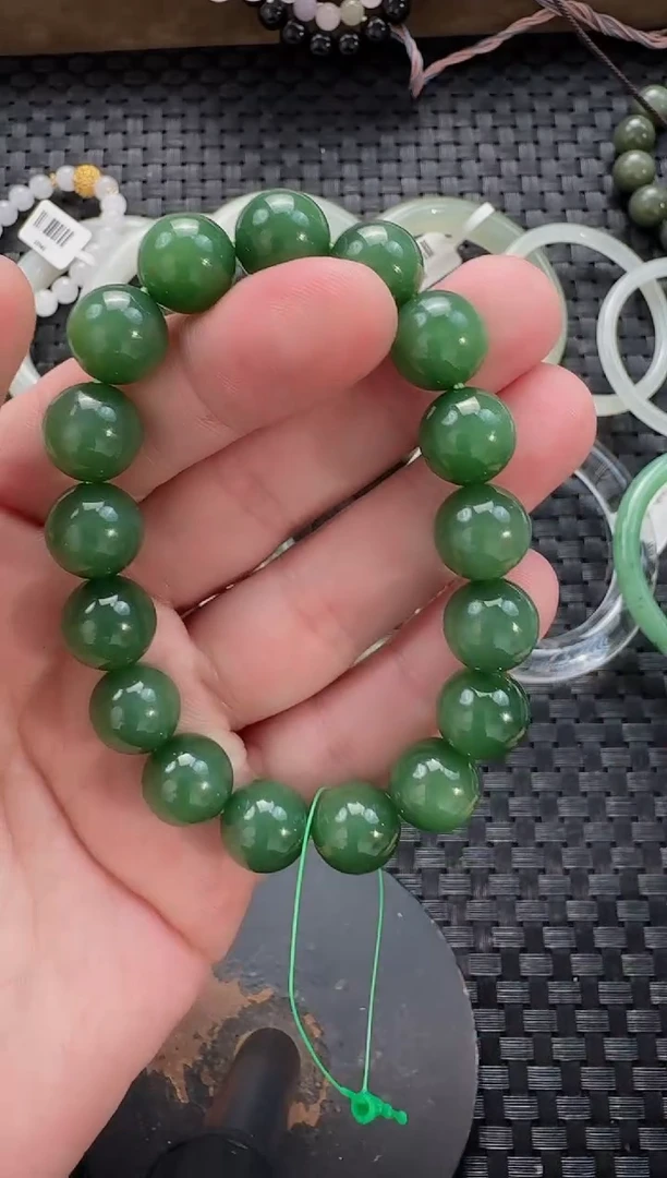 颈饰未镶嵌和田玉12mm碧玉手串