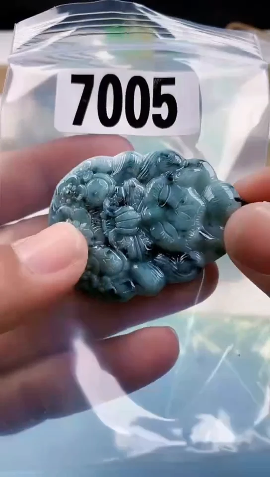 【闪购商品】翡翠挂件未镶嵌天然翡翠吊坠挂件