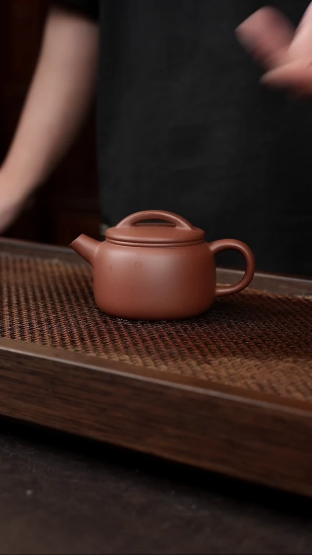 茶壶紫砂底槽清玉瓦