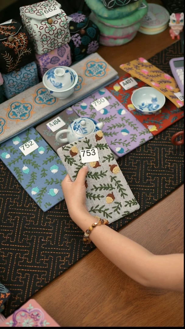 ?**?753
