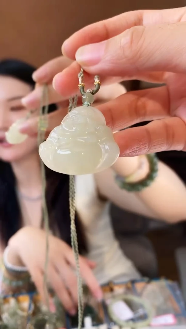 和田玉未镶嵌颈饰30佛公和田玉项链