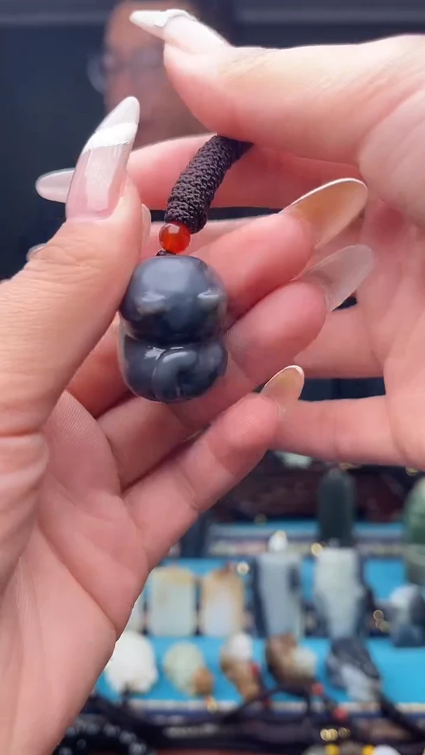 未镶嵌和田玉挂件1