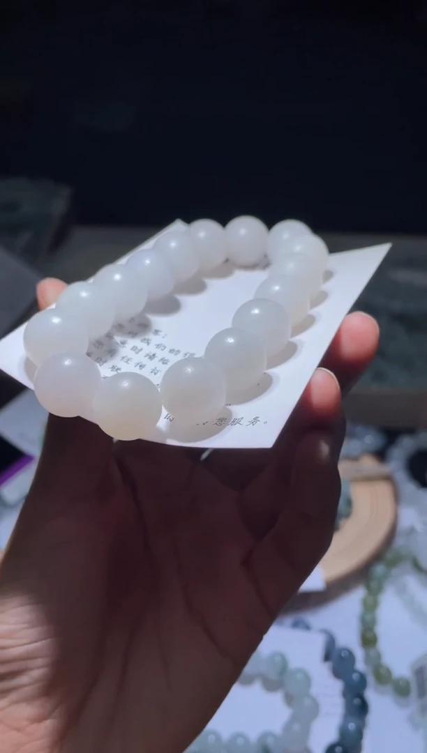 未镶嵌定制翡翠翡翠手串