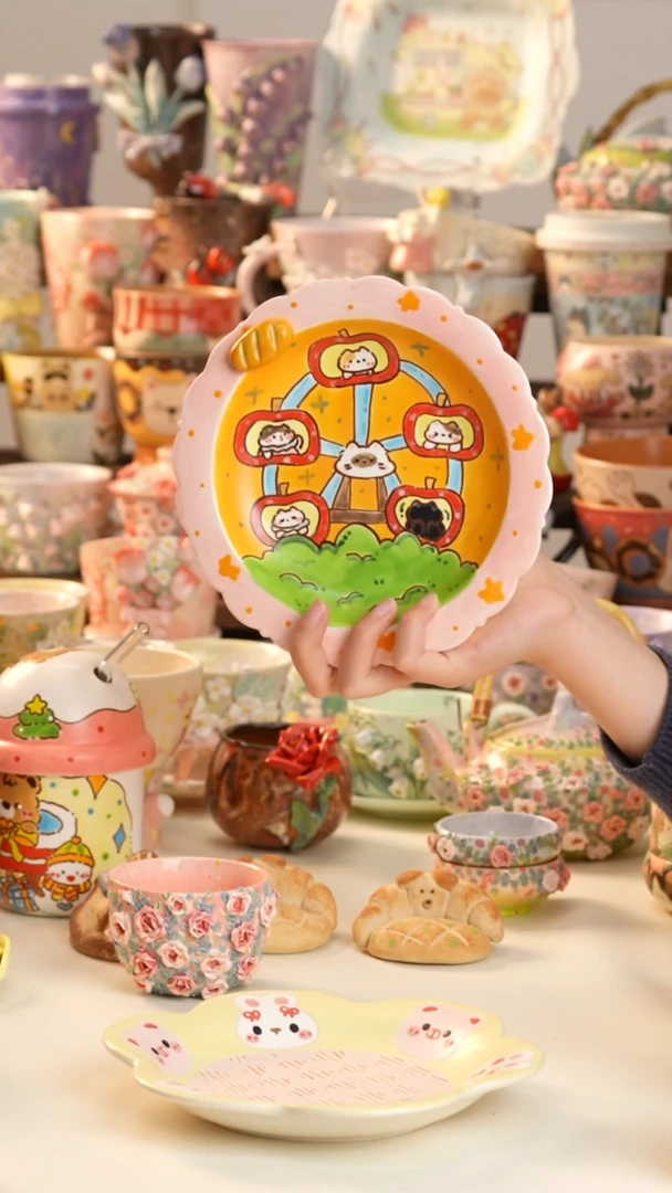 摆件陶景德镇釉下彩手绘设计师款陶瓷