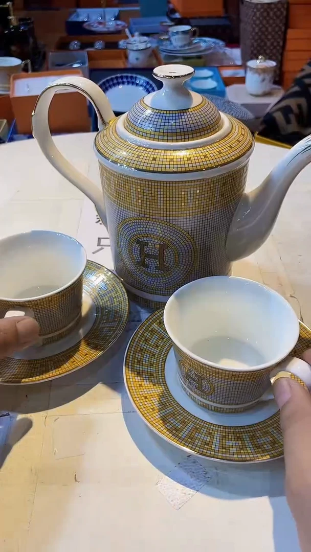 杯鸿辉家品牌瓷器，京东包邮！