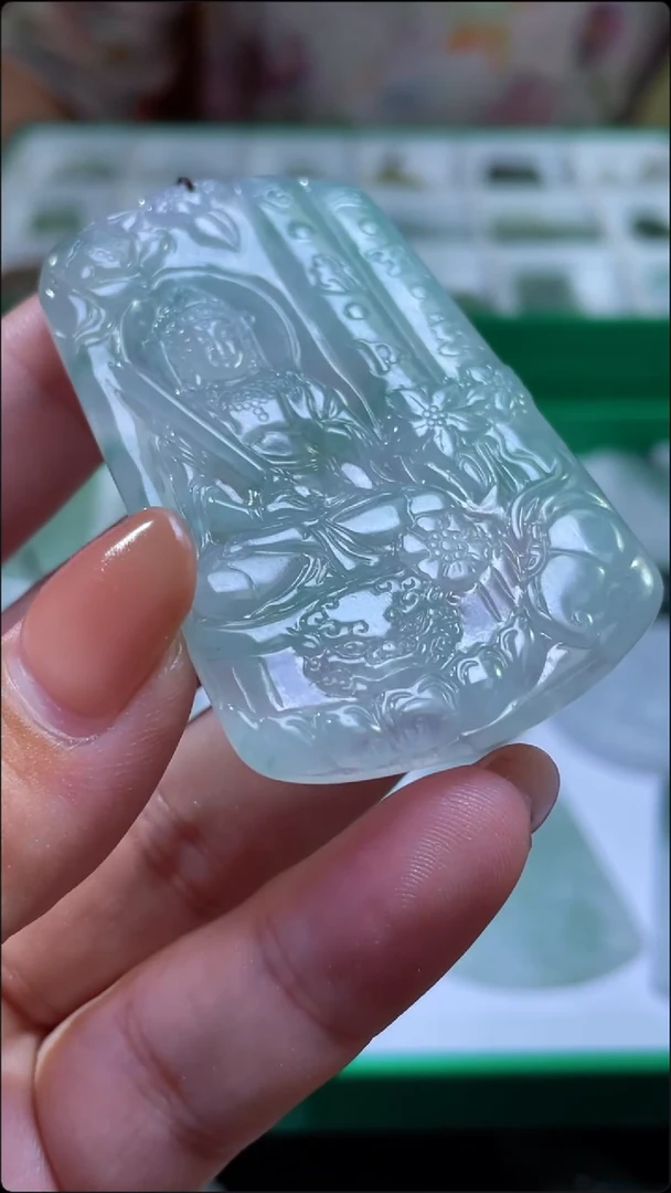 定制翡翠未镶嵌人物
