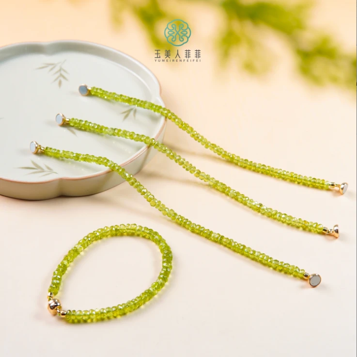 石惑珠宝%橄榄石随形手链约4-5mm%多样性发一