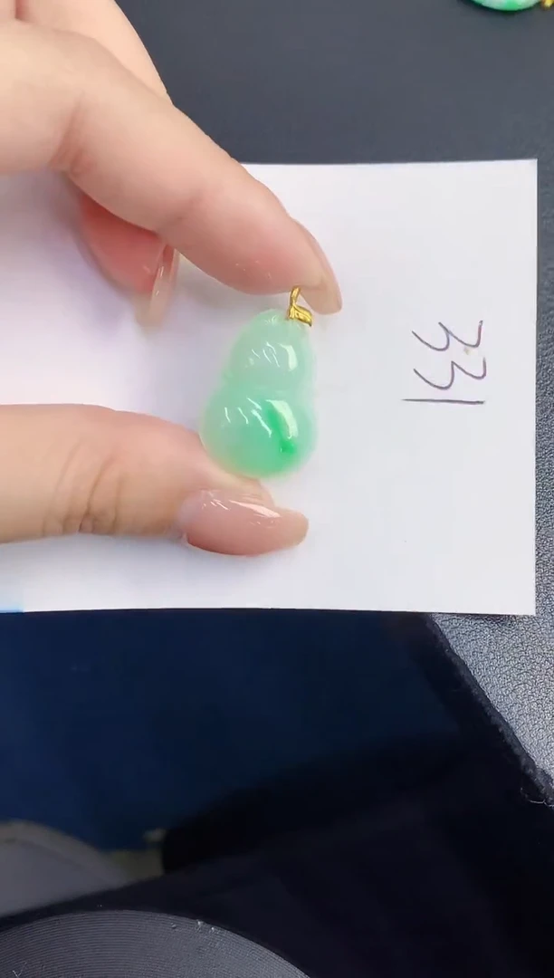 【闪购商品】翡翠18K金镶嵌颈饰0000000000