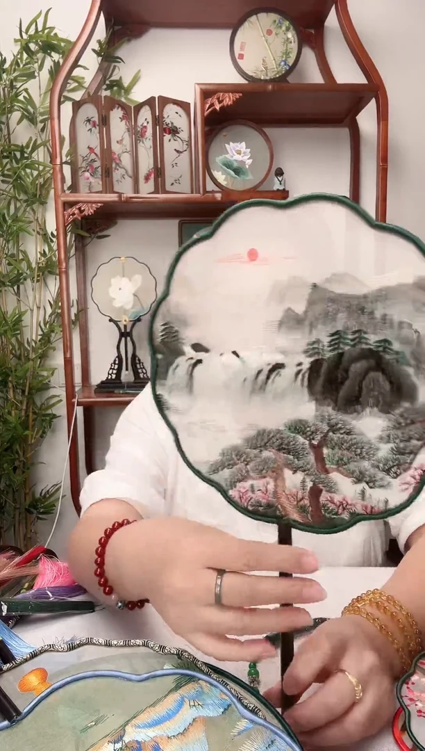 刺绣团扇--手工绣花---双面绣花