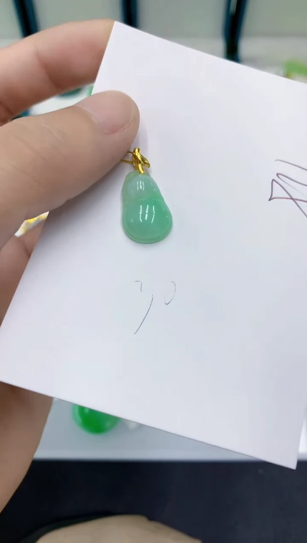 颈饰未镶嵌翡翠翡翠