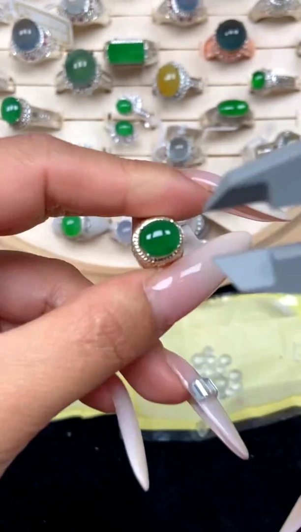 未镶嵌定制翡翠34天然缅甸A货翡翠蛋面