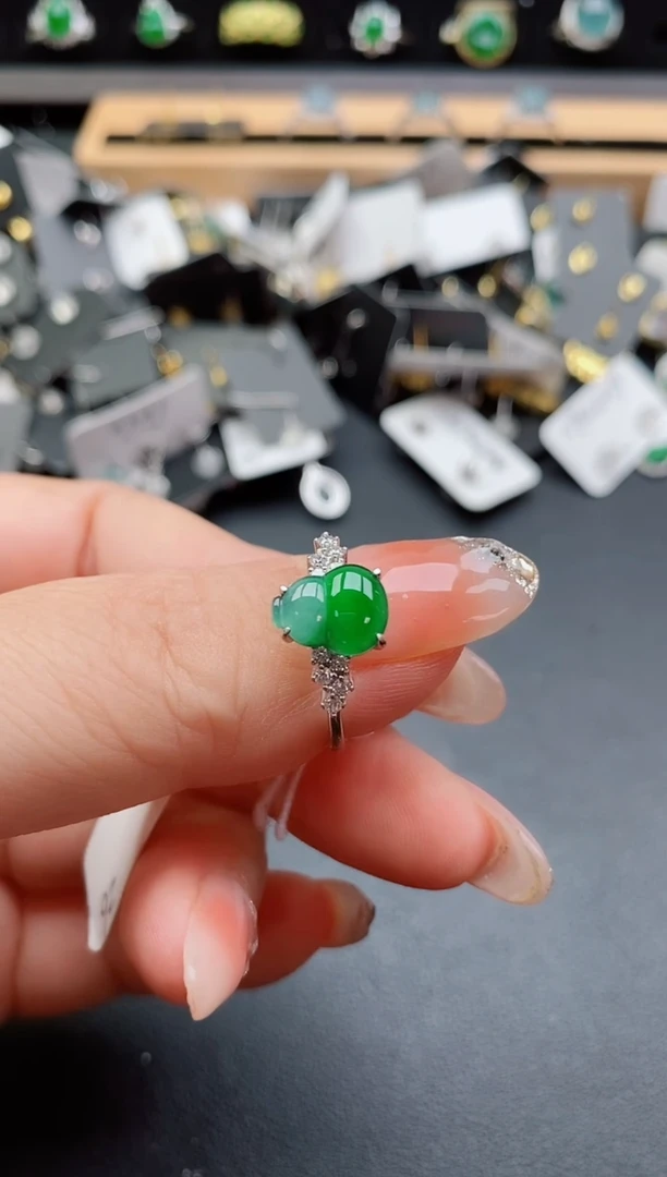 银S925镶嵌戒指翡翠1