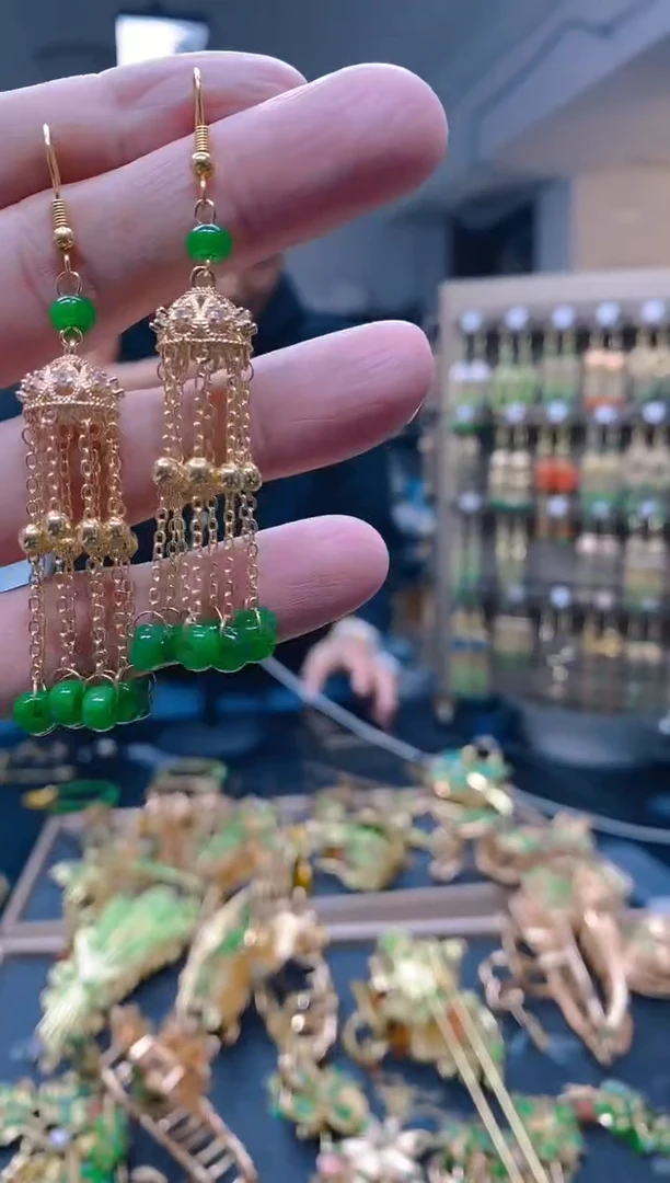 【闪购商品】翡翠耳饰合金170翡翠耳钩