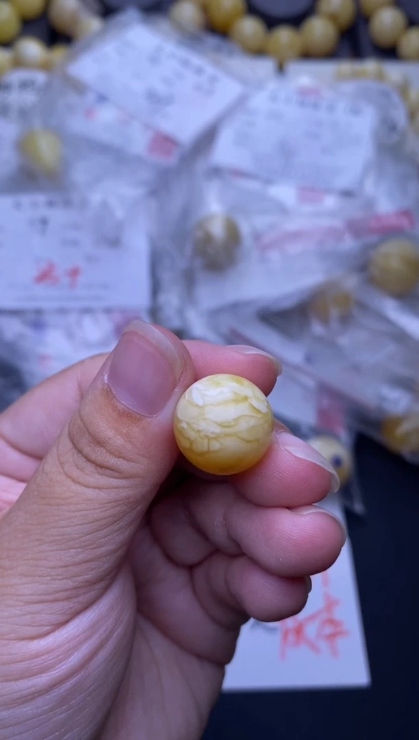 裸石琥珀未镶嵌大小姐珠宝严选45