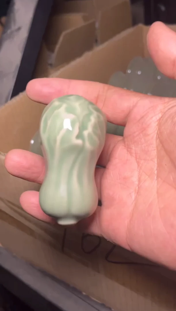 瑕疵白菜筷子拖1个