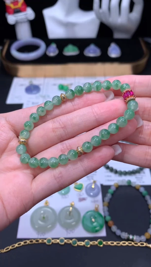 未镶嵌定制翡翠48小时鉴赏期 退货不扣服务费