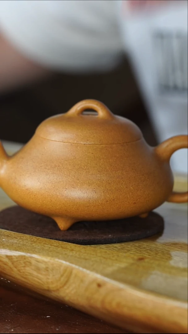 工堂直营精工半手紫砂壶