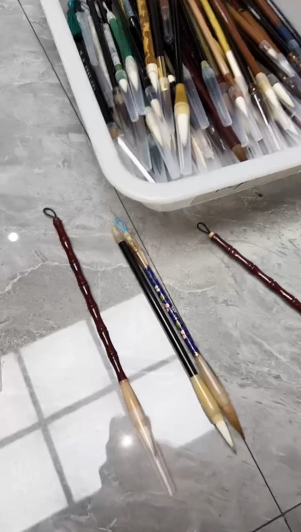 E778 定制毛笔1支微瑕