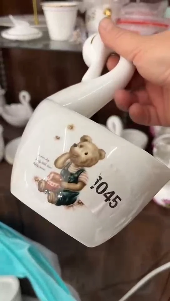 瓷小熊天鹅1个隆达骨瓷